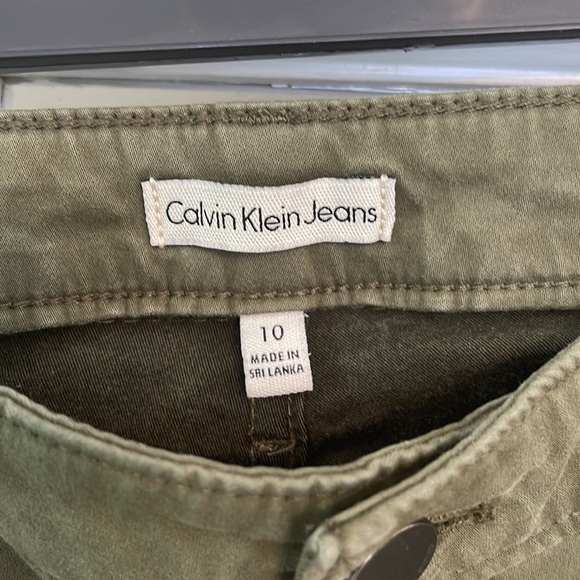 Calvin Klein pants size 10 olive color - Picture 2 of 3